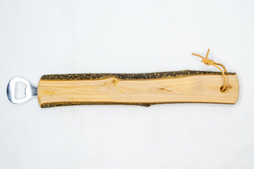 Flaschenöffner aus Erle mit Lederband – Bild 2